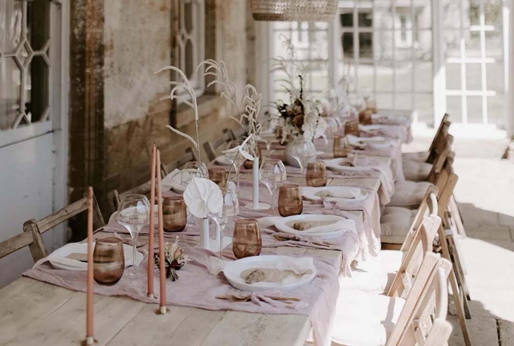 virginia's vintage hire table